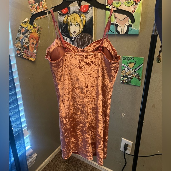 cute Bozzolo pink velvet jumpsuit - Picture 3 of 4